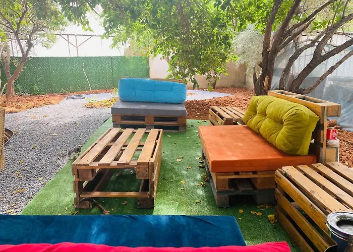 ベッド・アンド・ブレックファスト Secret Garden 03 ファマグスタ